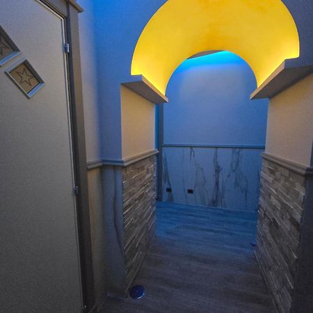 Hotel Iris Наполи Екстериор снимка