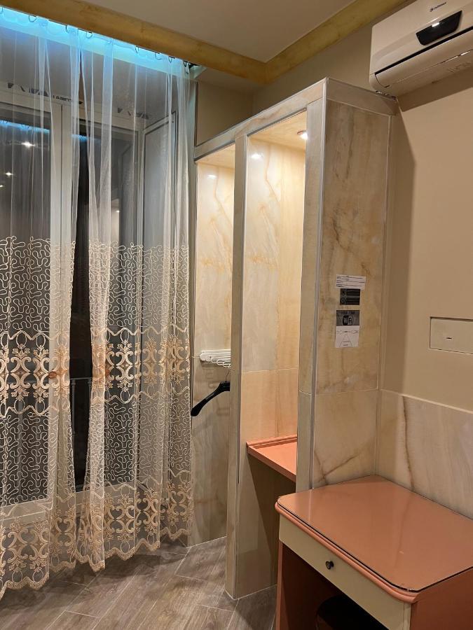 Hotel Iris Наполи Екстериор снимка
