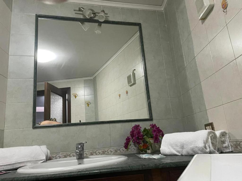 Hotel Iris Наполи Стая снимка